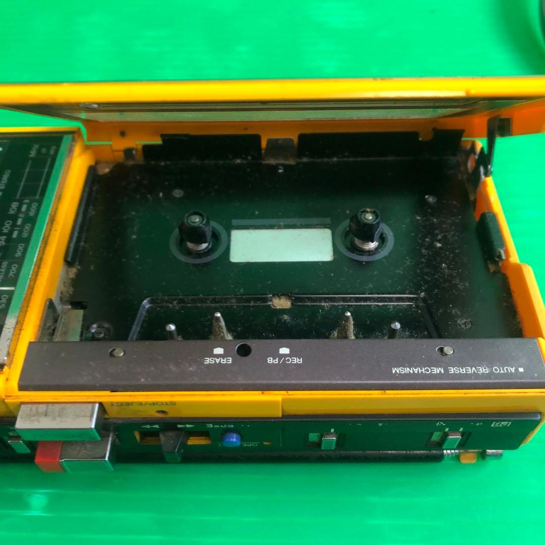 AIWA HS-J2 カセットプレーヤー 通電OK ジャンク