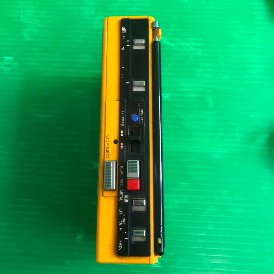 AIWA HS-J2 カセットプレーヤー 通電OK ジャンク