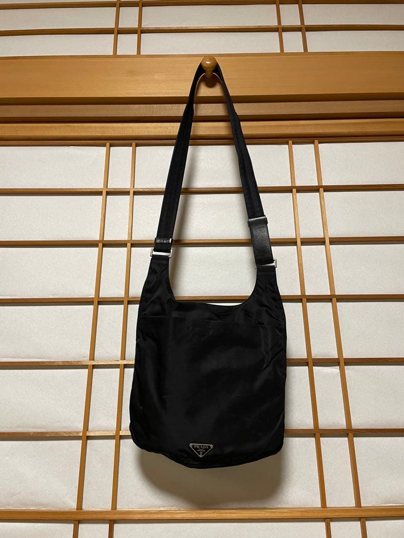 PRADA プラダ　ナイロン　ブラック　ショルダーバッグ