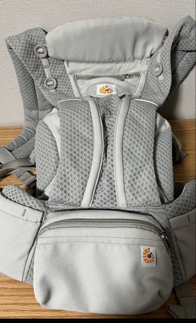 ErgobabyOMNIBreeze抱っこひも グレー