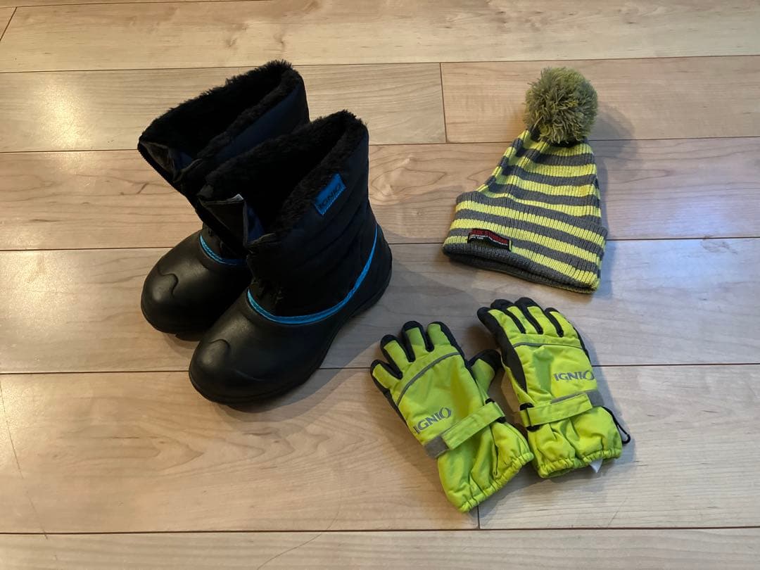 お値下げ　ボードウェア　ディズニースティッチ　スノーブーツ　ニット帽　5点セット