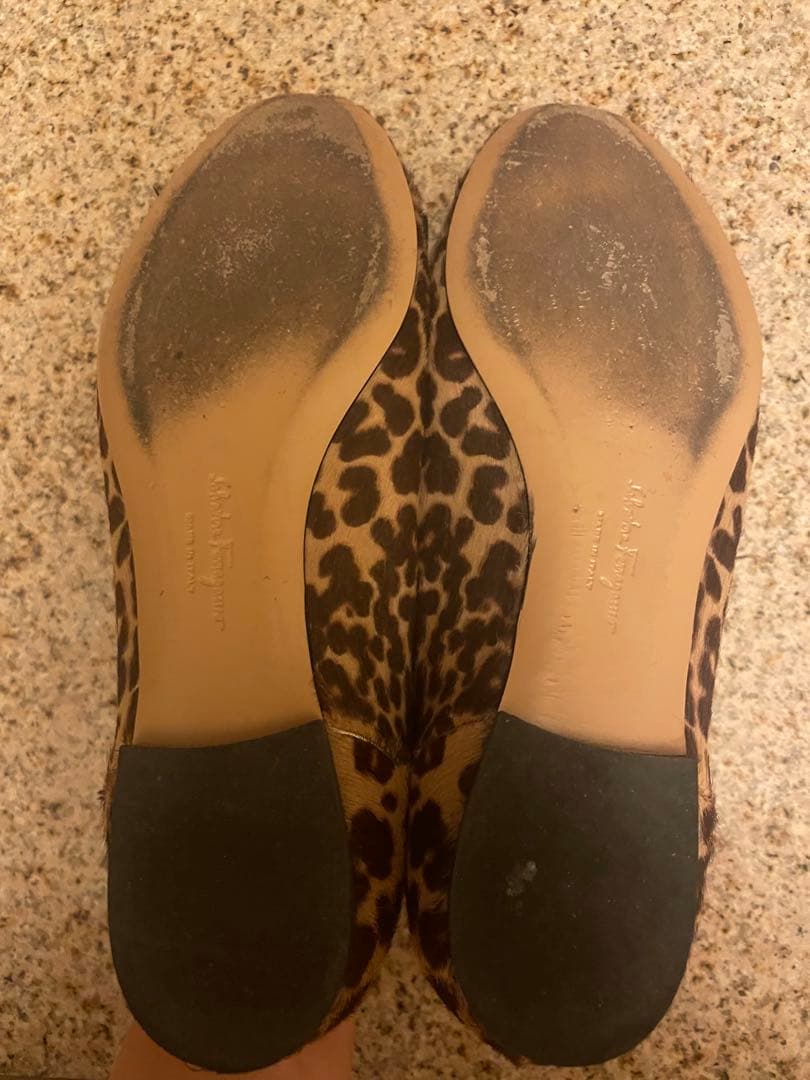 Salvatore Ferragamo ヒョウ柄 フラットシューズ　ハラコ