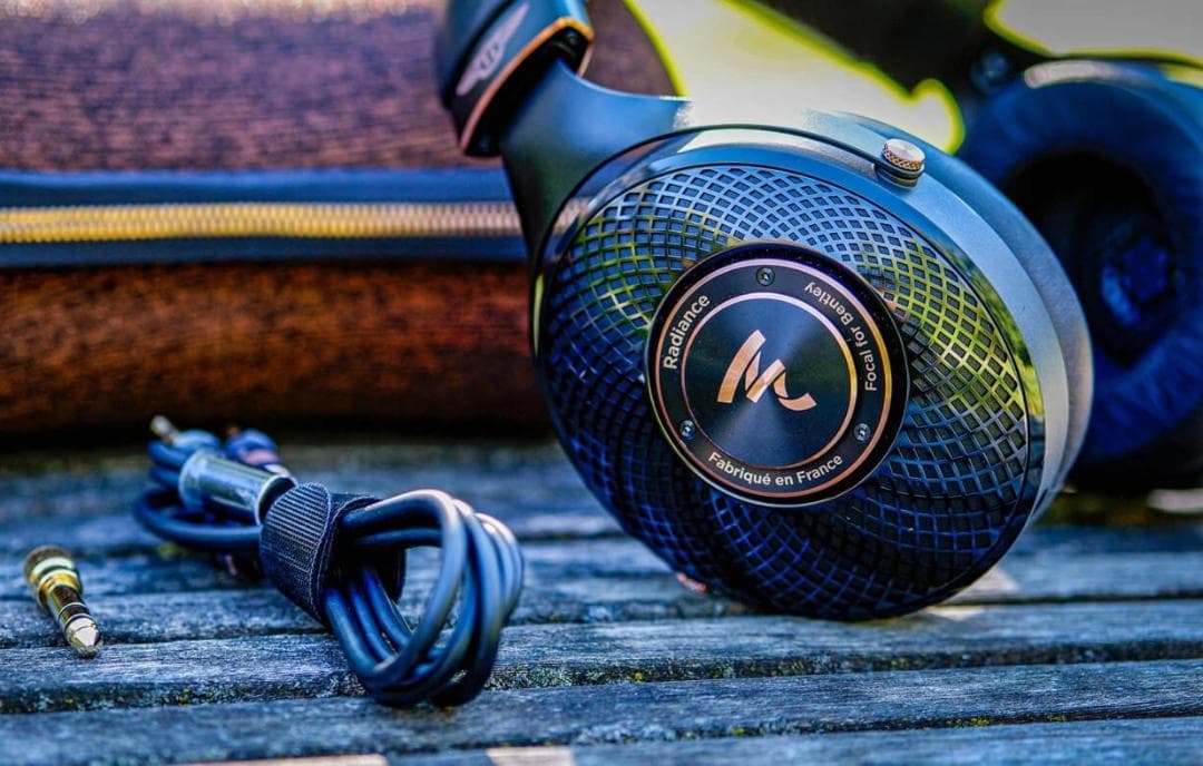 Focal RADIANCE BENTLEY 有線ヘッドホン 密閉型 ベントレー