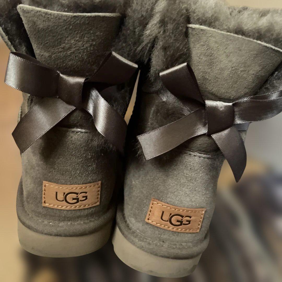 ヒマワリ様 UGG ムートンブーツ カーキ 25センチ リボン アグ