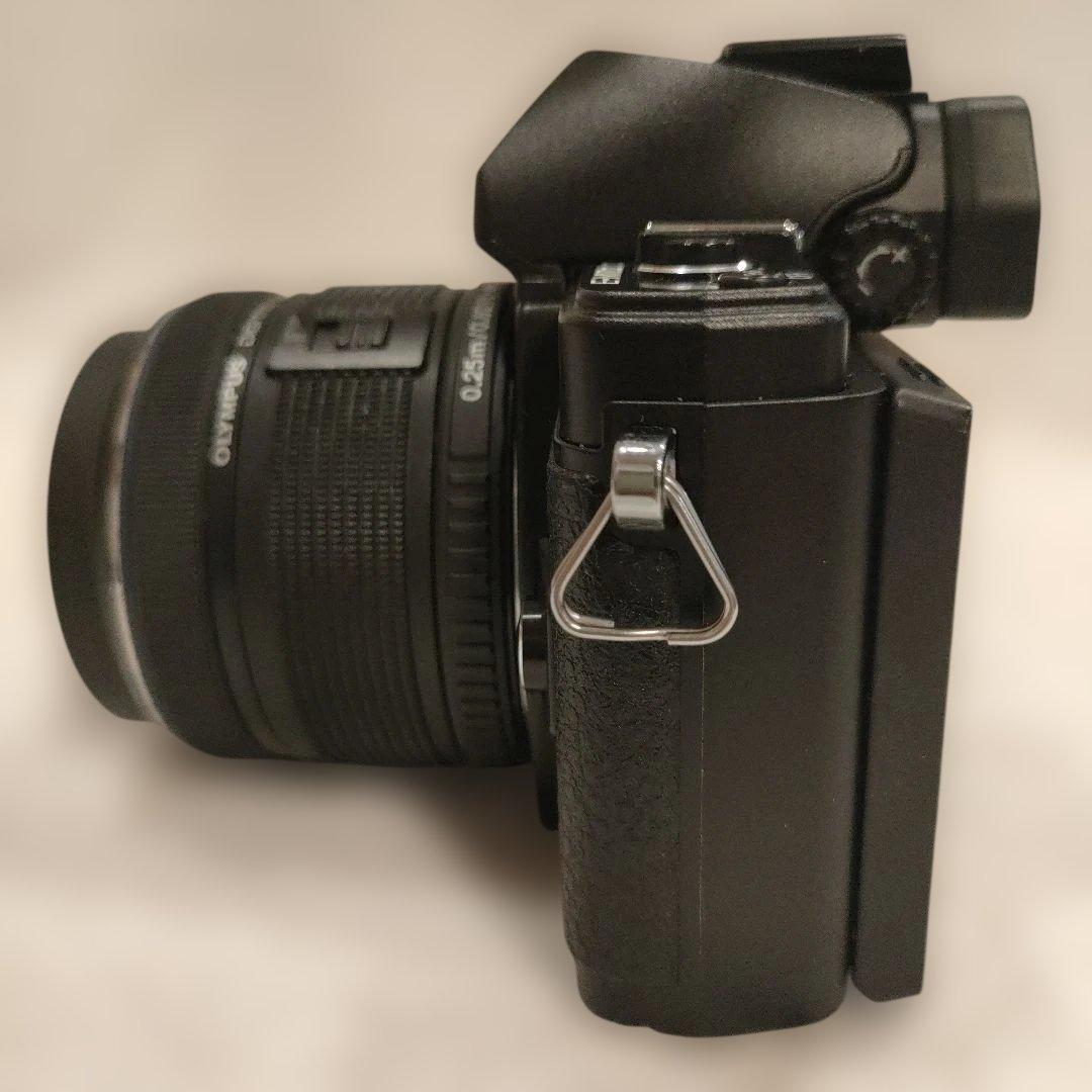 OLYMPUS OM-D E-M10 Mark II 14-42mm【美品】