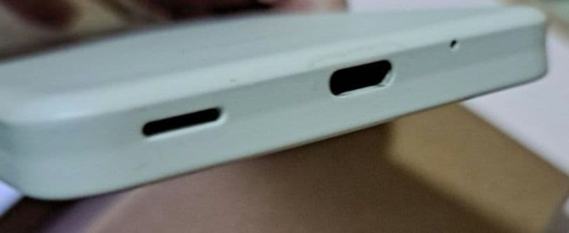 SHARP AQUOS with3 ホワイト 本体 SIMフリースマホ アクオス