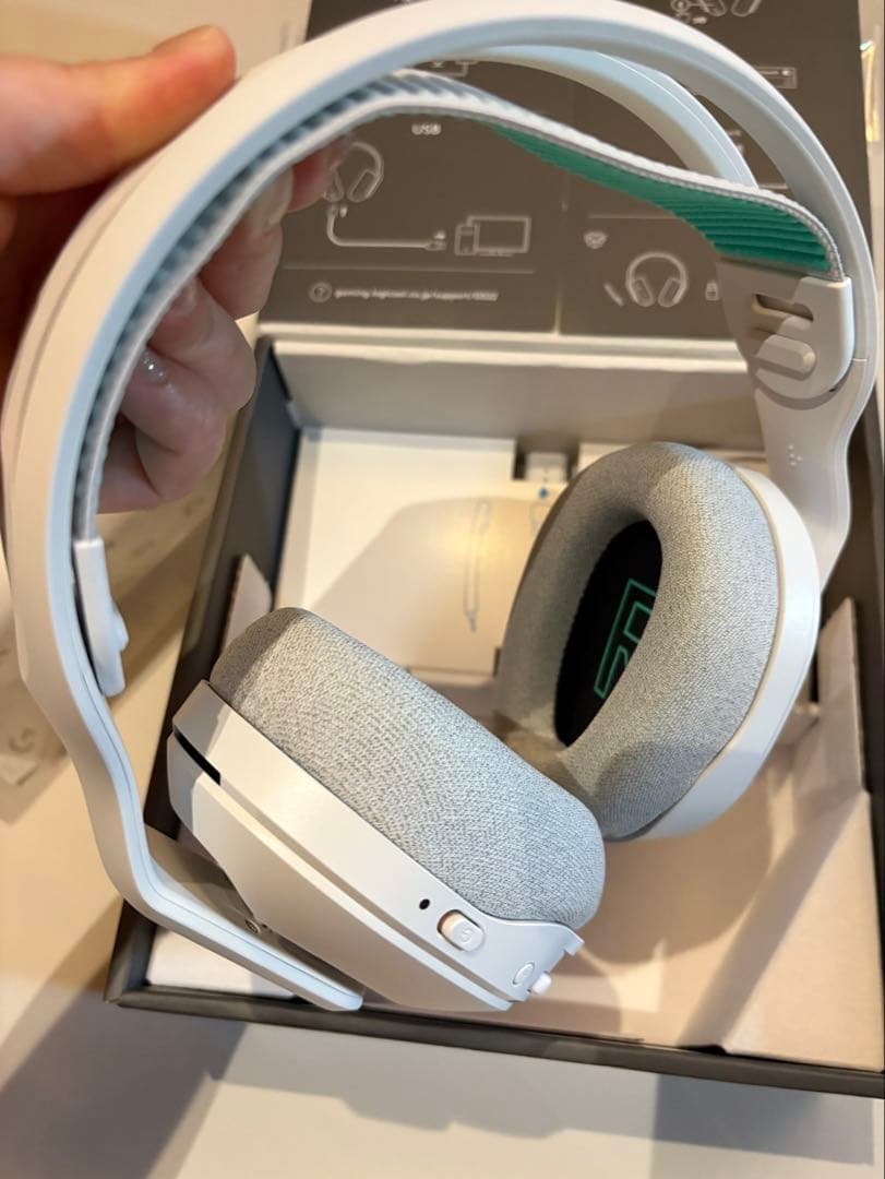 わた　logicool G522 LIGHTSPEED ゲーミングヘッド