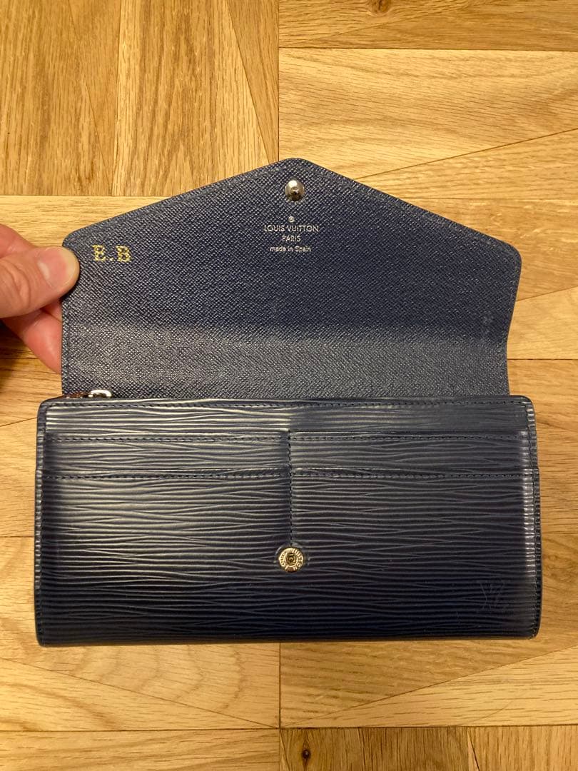 ルイヴィトン LOUIS VUITTONエピレザー 長財布 フラップ式