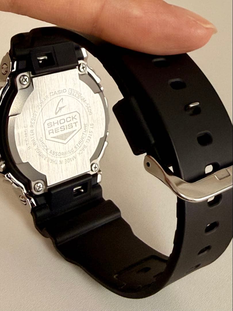 か*あ様 ✨極美品✨CASIO G-SHOCK デジタル腕時計 GM5600-1