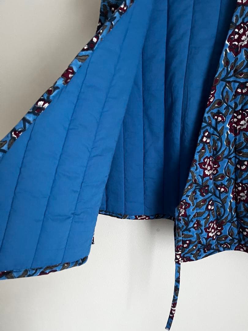 値下げ12/25まで、ミズイロインドキルティングベスト、未使用、大人かわいい