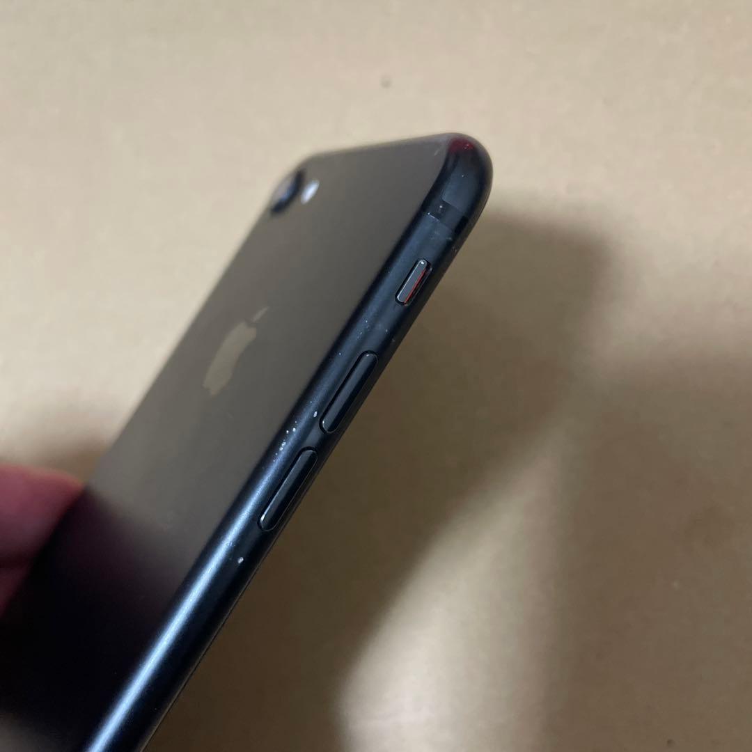 Apple iPhone7 128GB ブラック　本体のみ