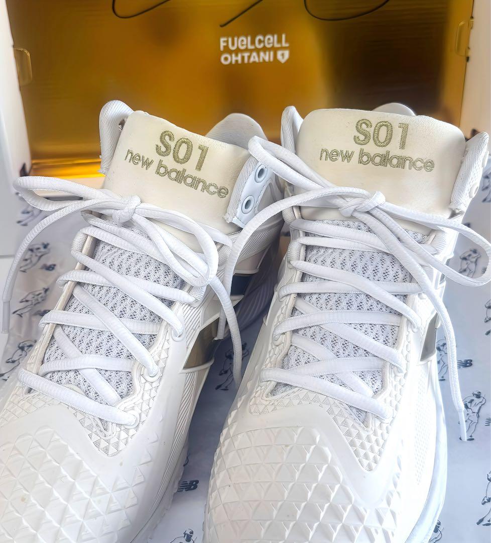 ニューバランス大谷翔平モデルS01 トレーニングシューズ26.5ゴールド極美品