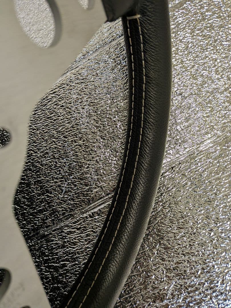 MOMO prototipo ステアリング イタリア製