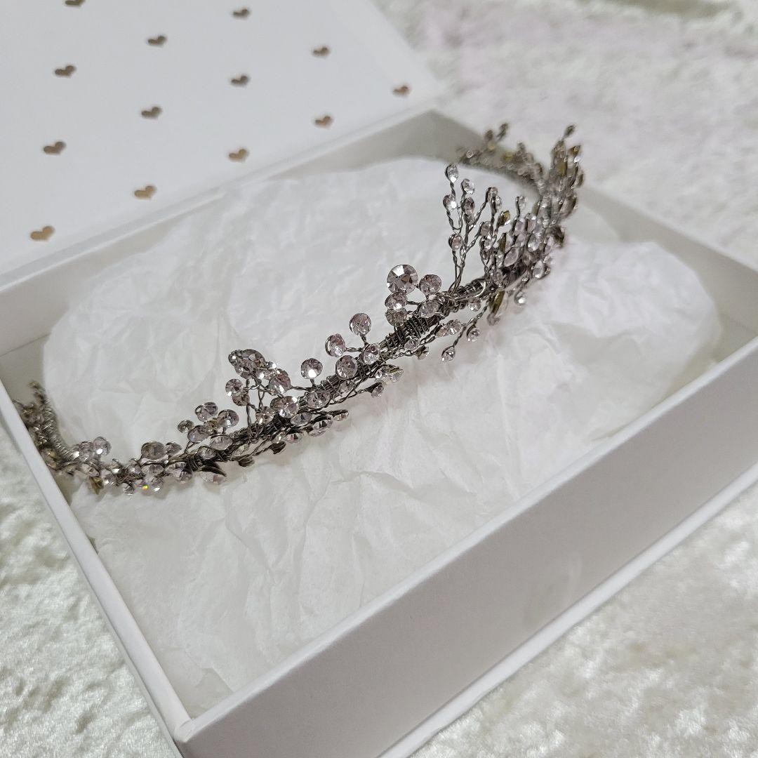 UNTAMED PETALS ティアラ シルバー