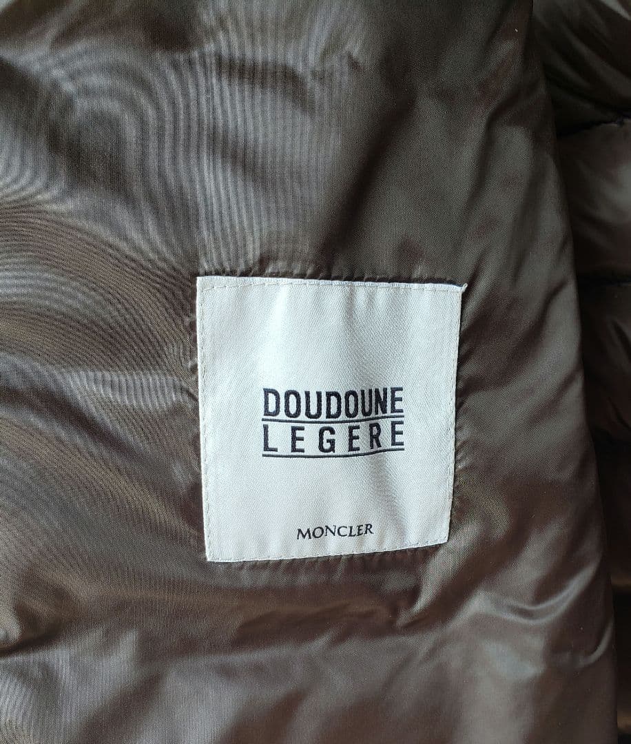 MONCLER 　ネイビー フード付きダウンベスト　サイズ2