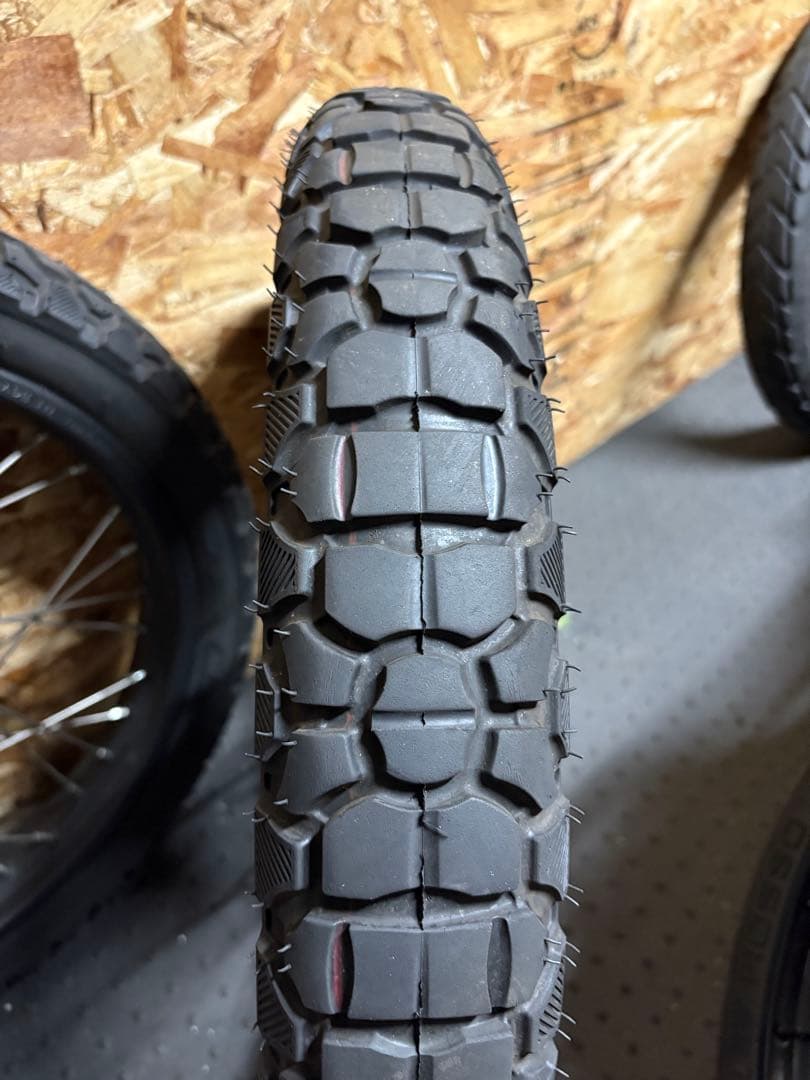 ja65 ハンターカブ純正ホイール＋ピレリシティークロス