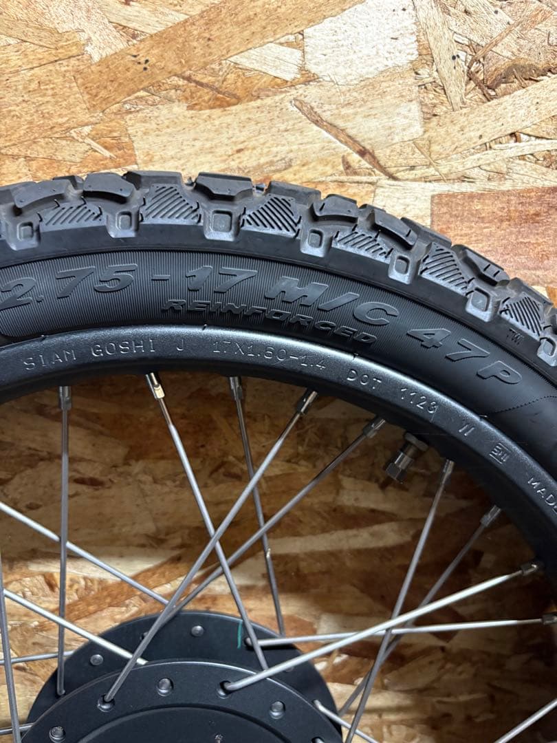 ja65 ハンターカブ純正ホイール＋ピレリシティークロス