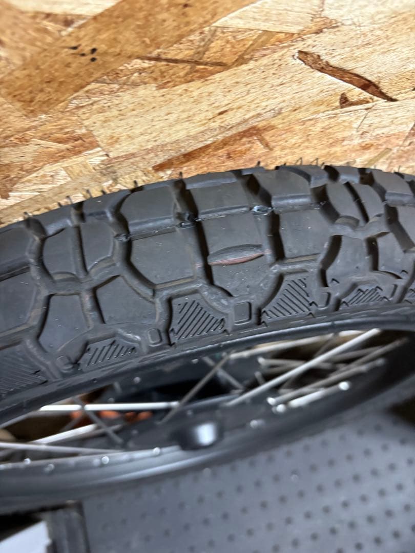 ja65 ハンターカブ純正ホイール＋ピレリシティークロス