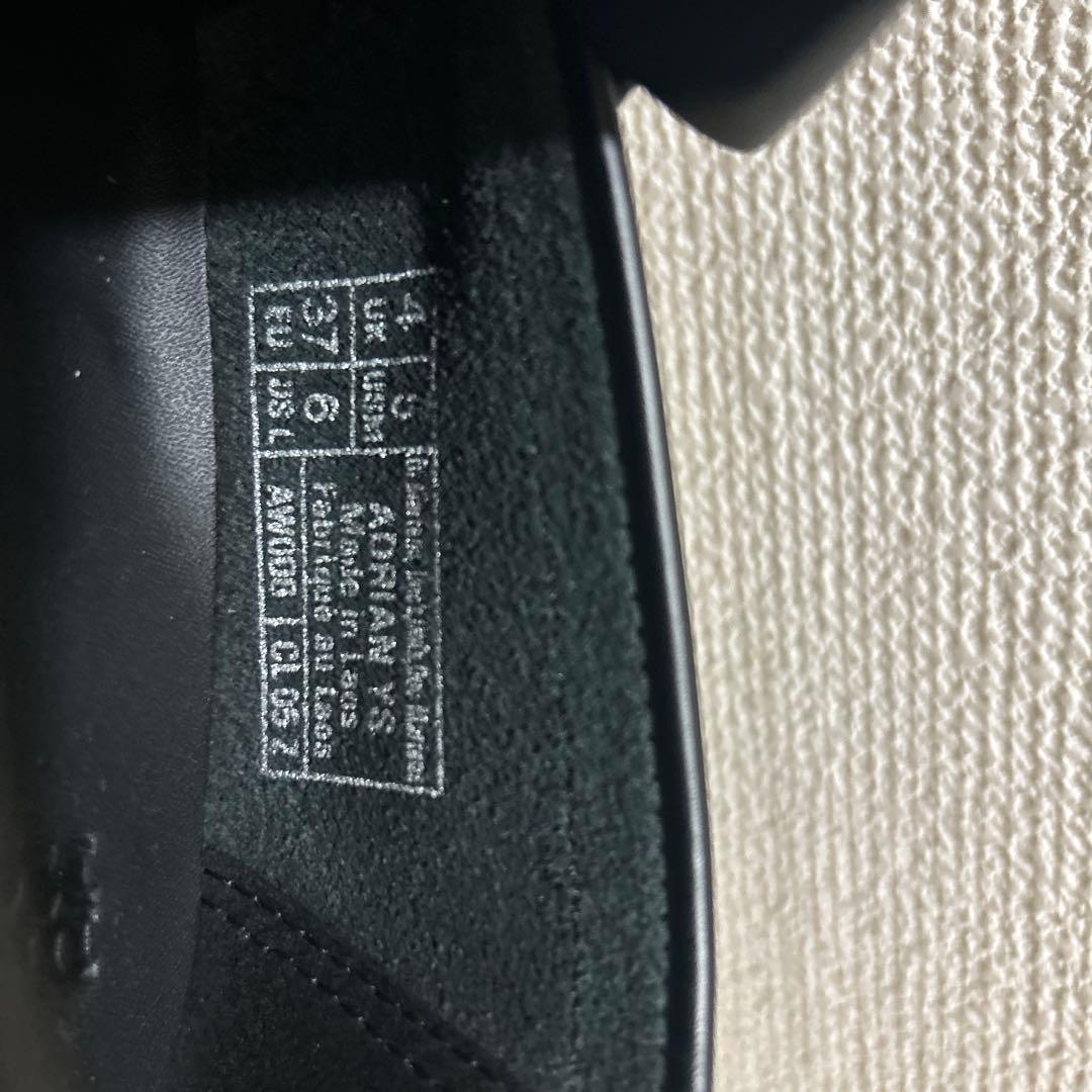 Dr. Martens フリンジローファー 黒