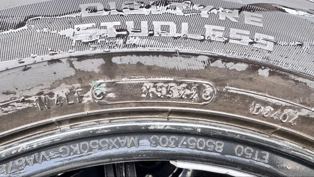 OZ トリノ 17インチ スタッドレス ホイールセット