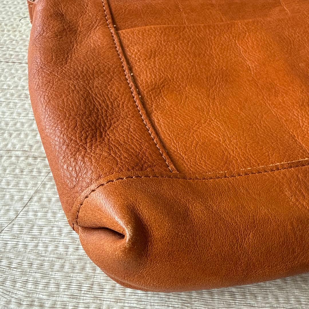 ぱむけろ様　イタガキ　ショルダーバッグ クラッチバッグ 本革