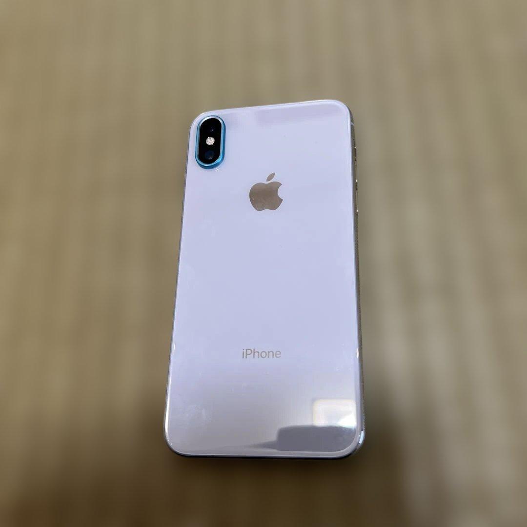 Apple iPhone X（SIMロックありau）本体 ケース付き