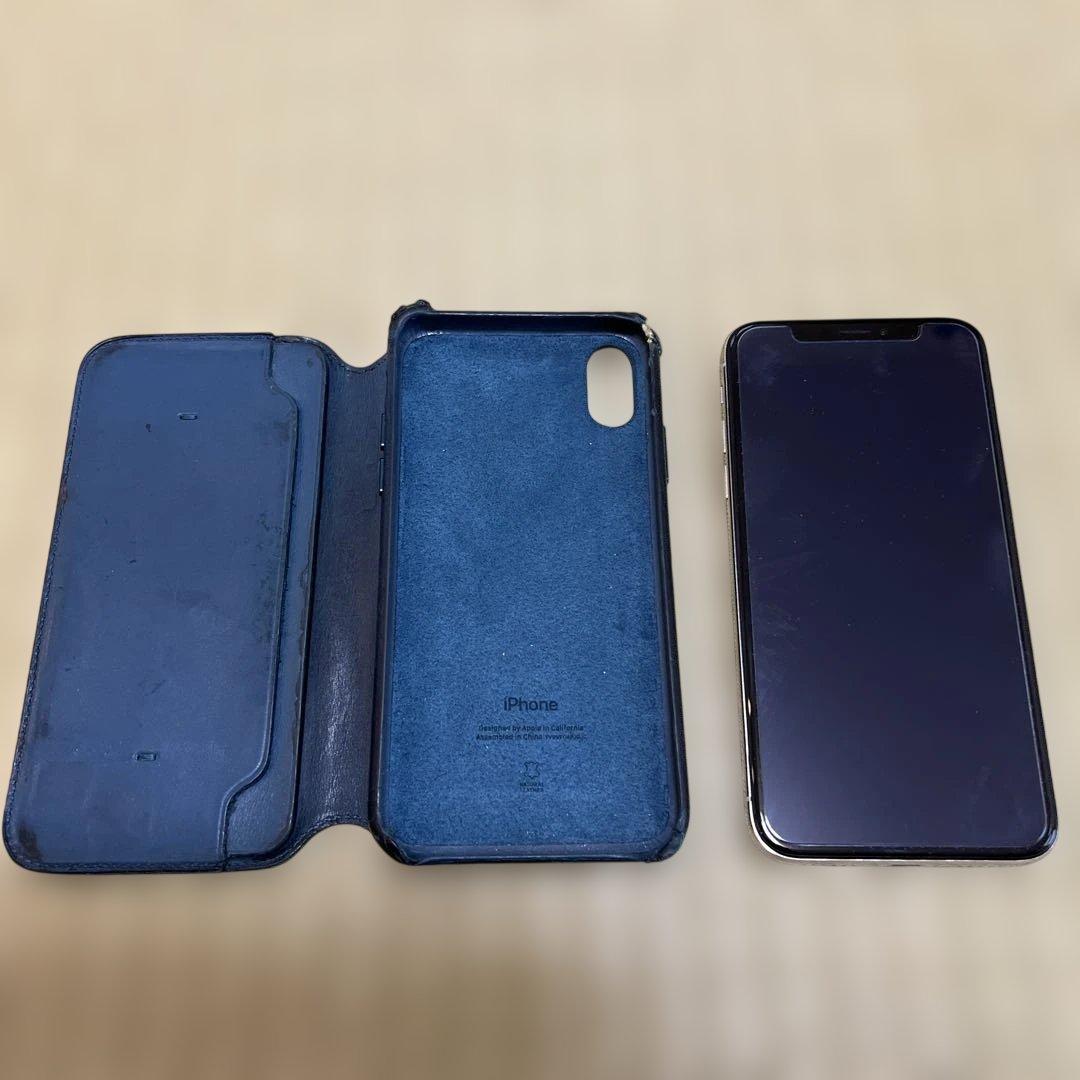Apple iPhone X（SIMロックありau）本体 ケース付き