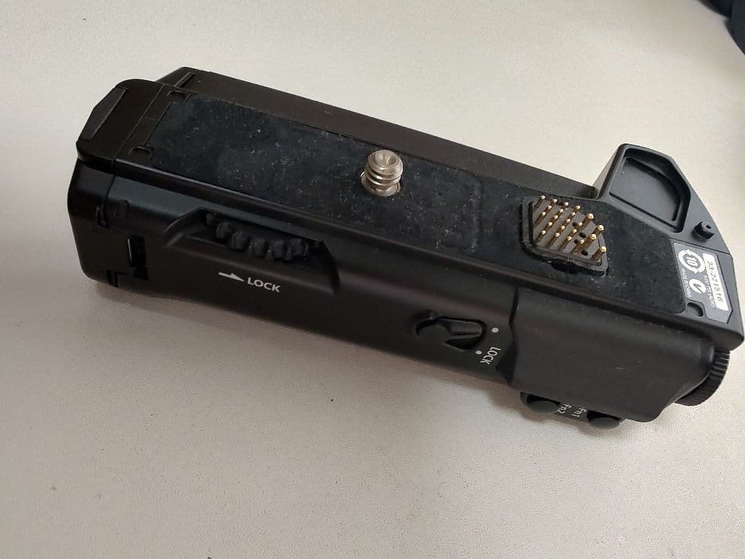 オリンパスE-M5用　カメラグリップとパワーバッテリーホルダーセット