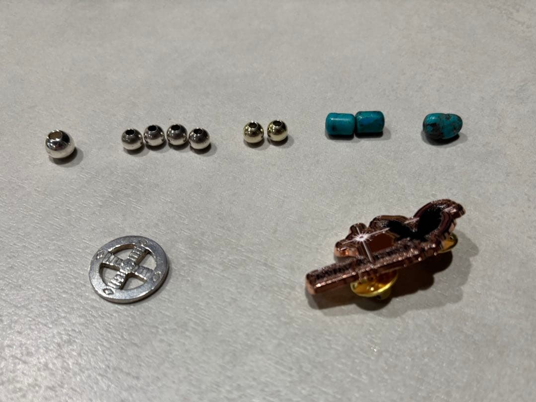 TADY&KING タディアンドキング　レギュラーホイール　中空ビーズ　バッジ