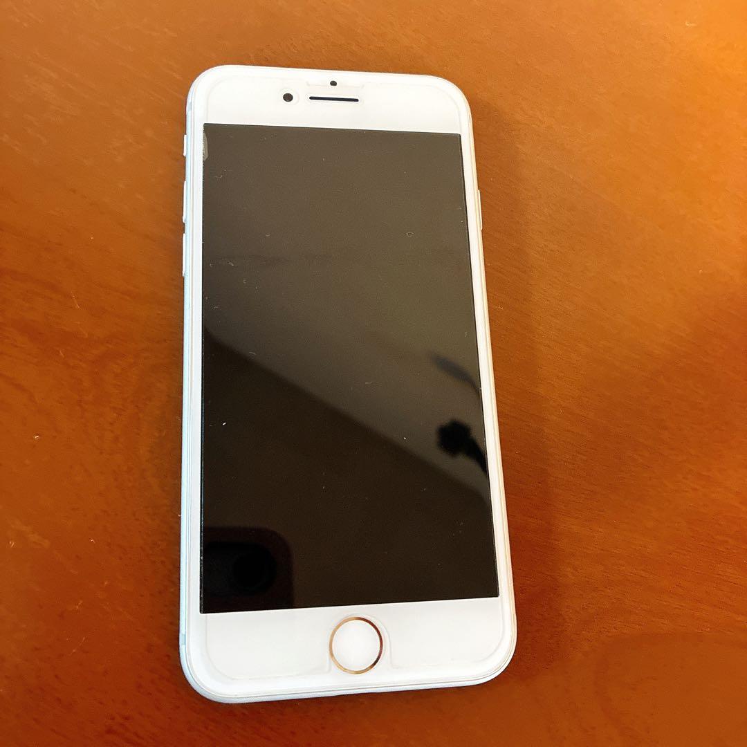 【極美品】iPhone8 64GB シルバー Apple SIMフリー