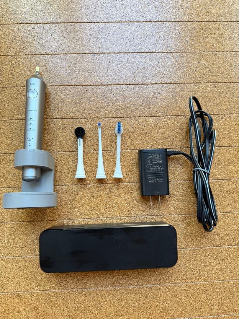 【美品】Panasonic 電動歯ブラシ本体 グレー EW-DA44 ケース付き