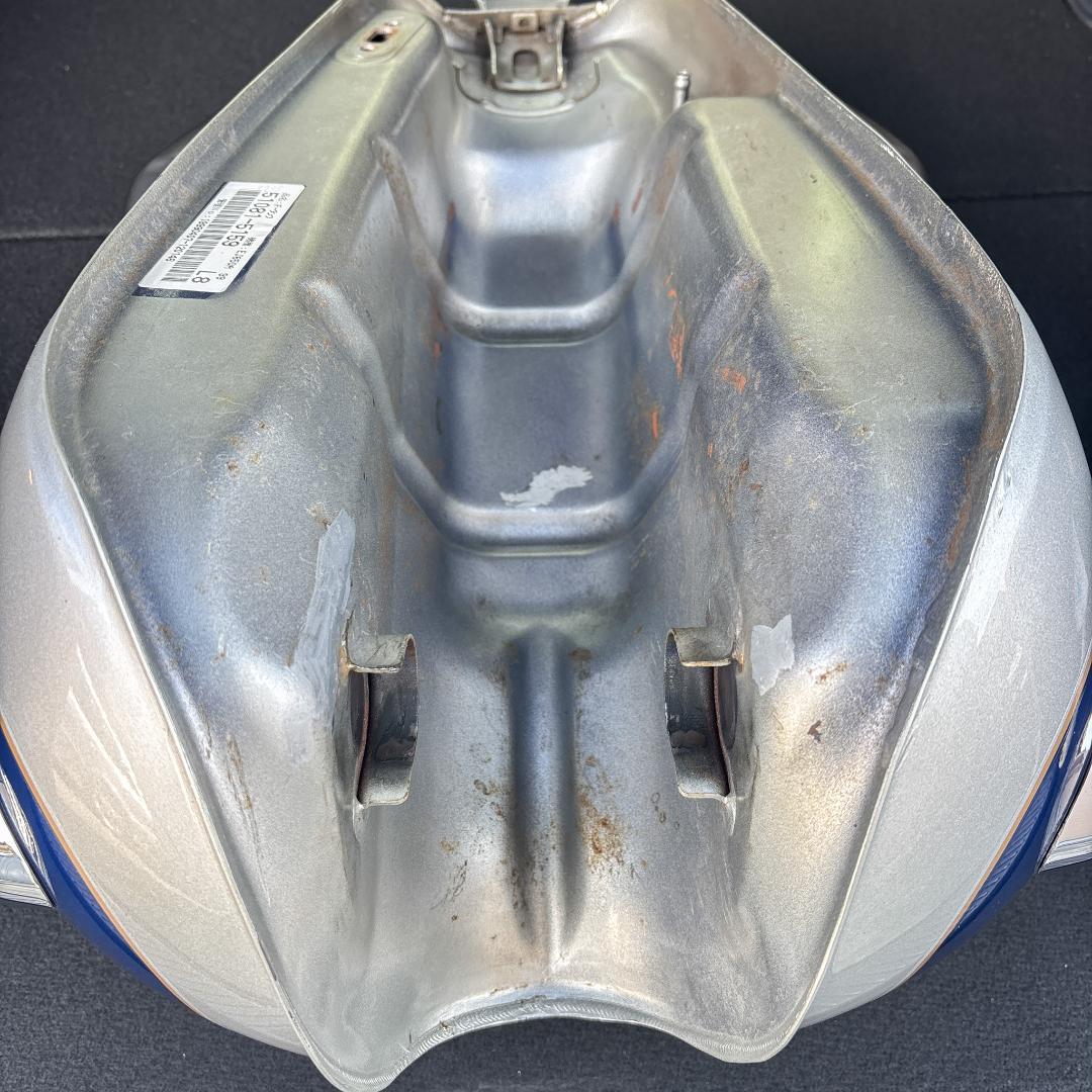 カワサキ W650タンク ギャラクシーシルバー×ルミナスポラリスブルー美品