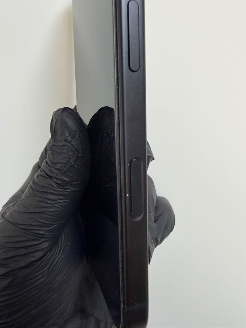 【K】【美品・SIMフリー】iPhone 16 128GB ブラック 本体