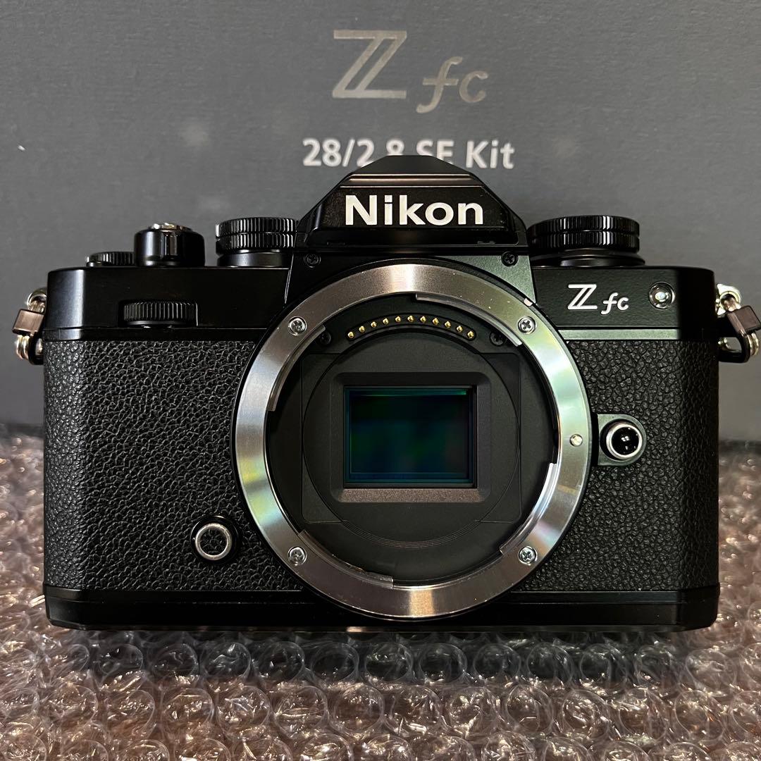 新品並 Nikon Z fc ＆NIKKOR Z 28mm f2.8 おまけ付き
