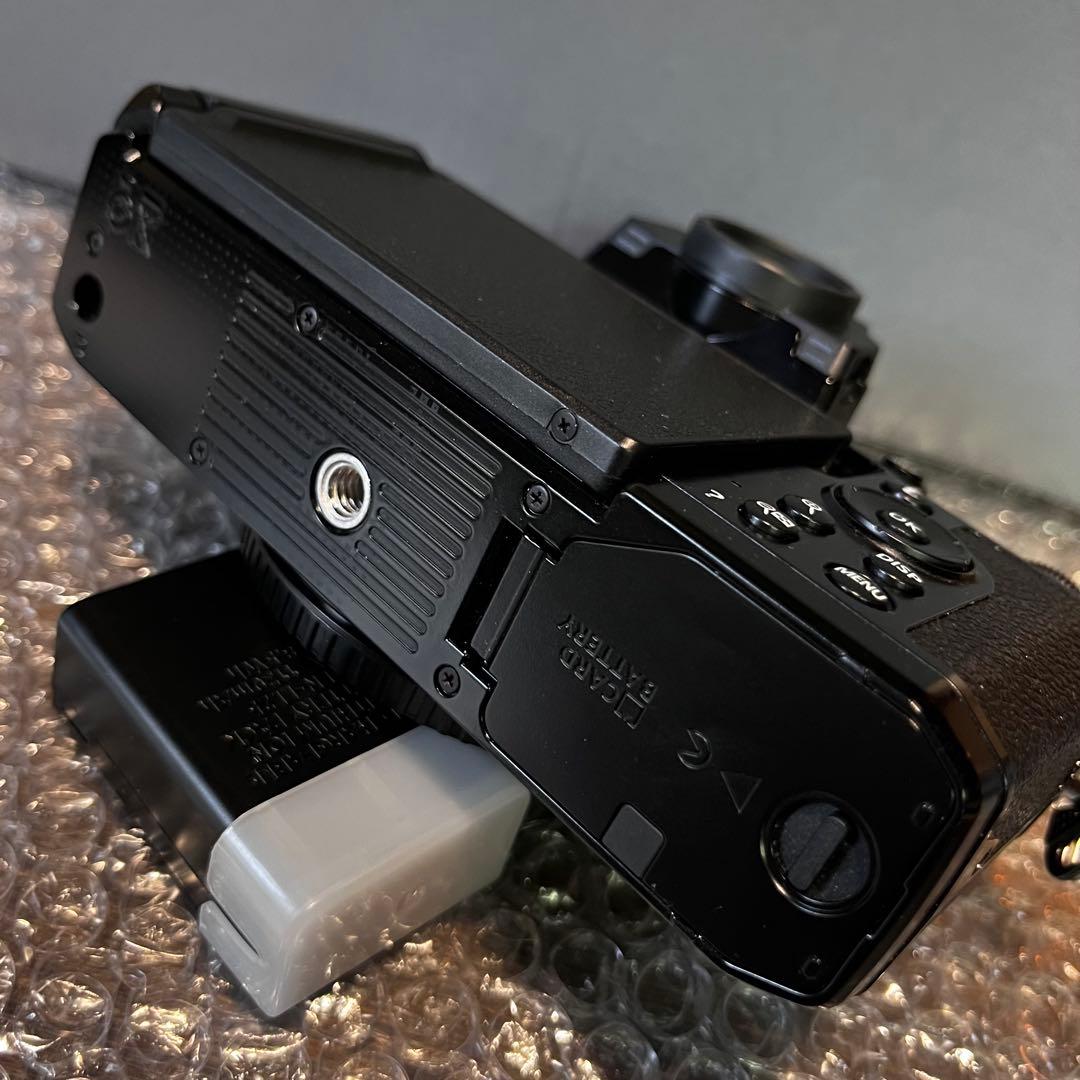 新品並 Nikon Z fc ＆NIKKOR Z 28mm f2.8 おまけ付き