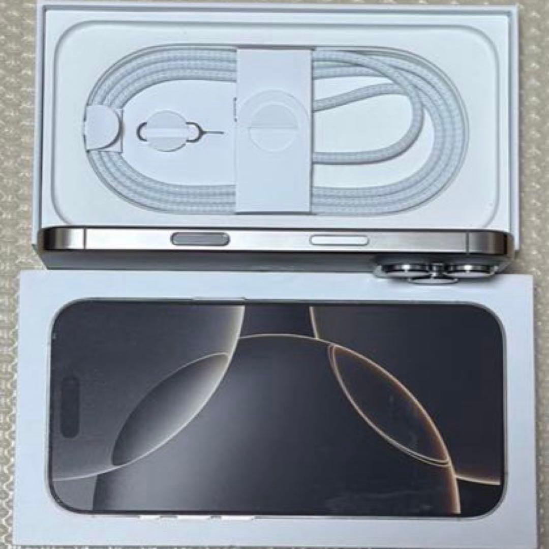 バッテリー容量100%！ iPhone16Pro 256GB SIMフリー 本体