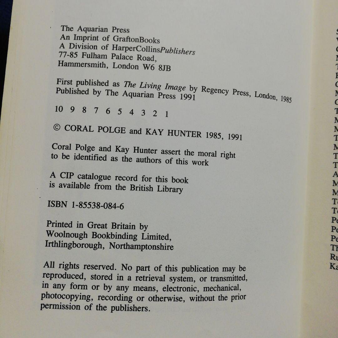 洋書 LIVING IMAGES by Polge (Signed)