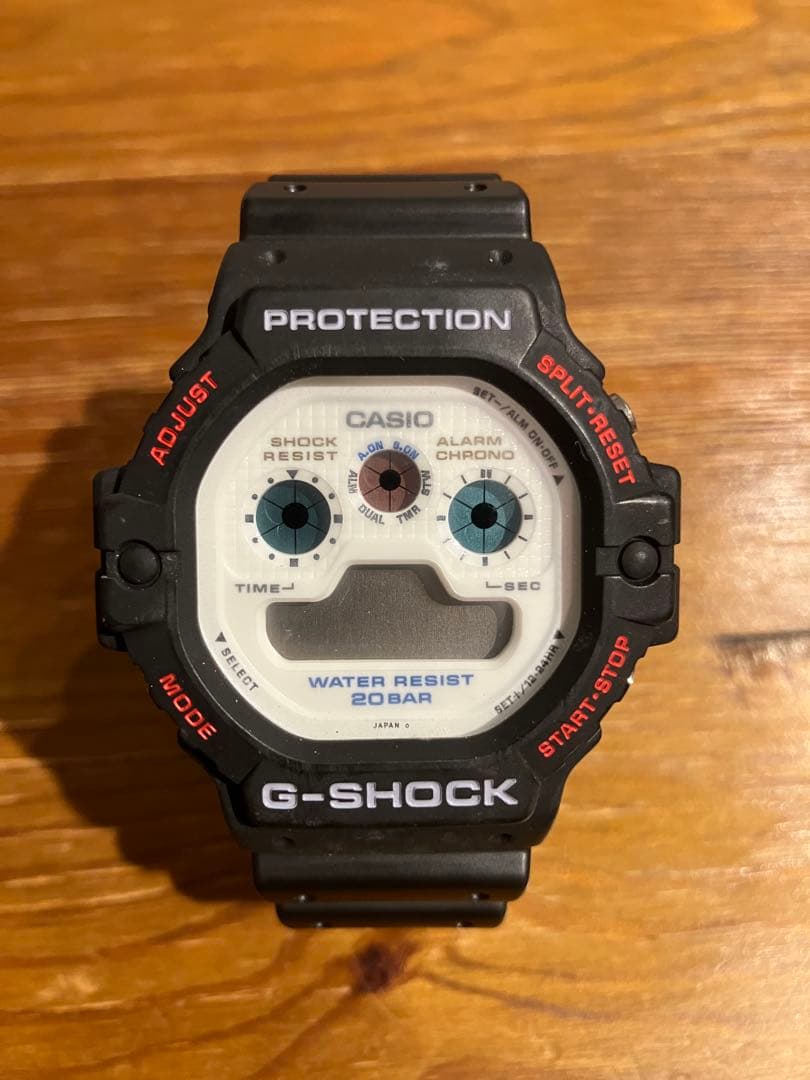 【超希少】CASIO G-SHOCK デジタル腕時計 DW-5900 初期型