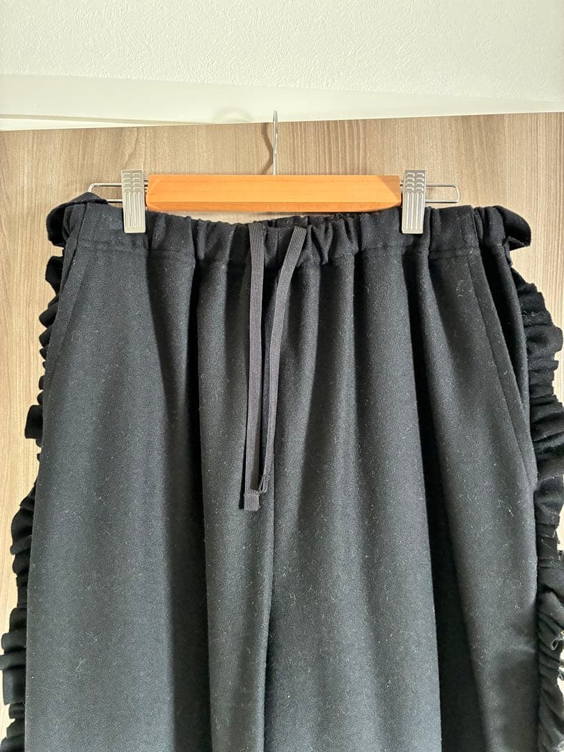 Rhodorilion ロドリリオン　フリル　ウール　カシミヤ　パンツ