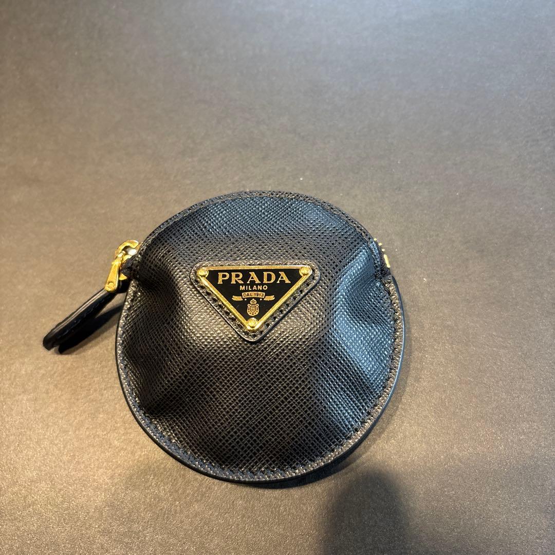 美品 PRADA サフィアーノ トライアングル ケース
