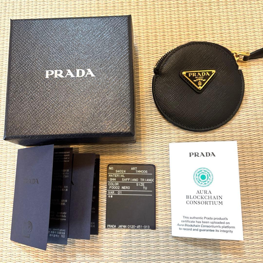 美品 PRADA サフィアーノ トライアングル ケース