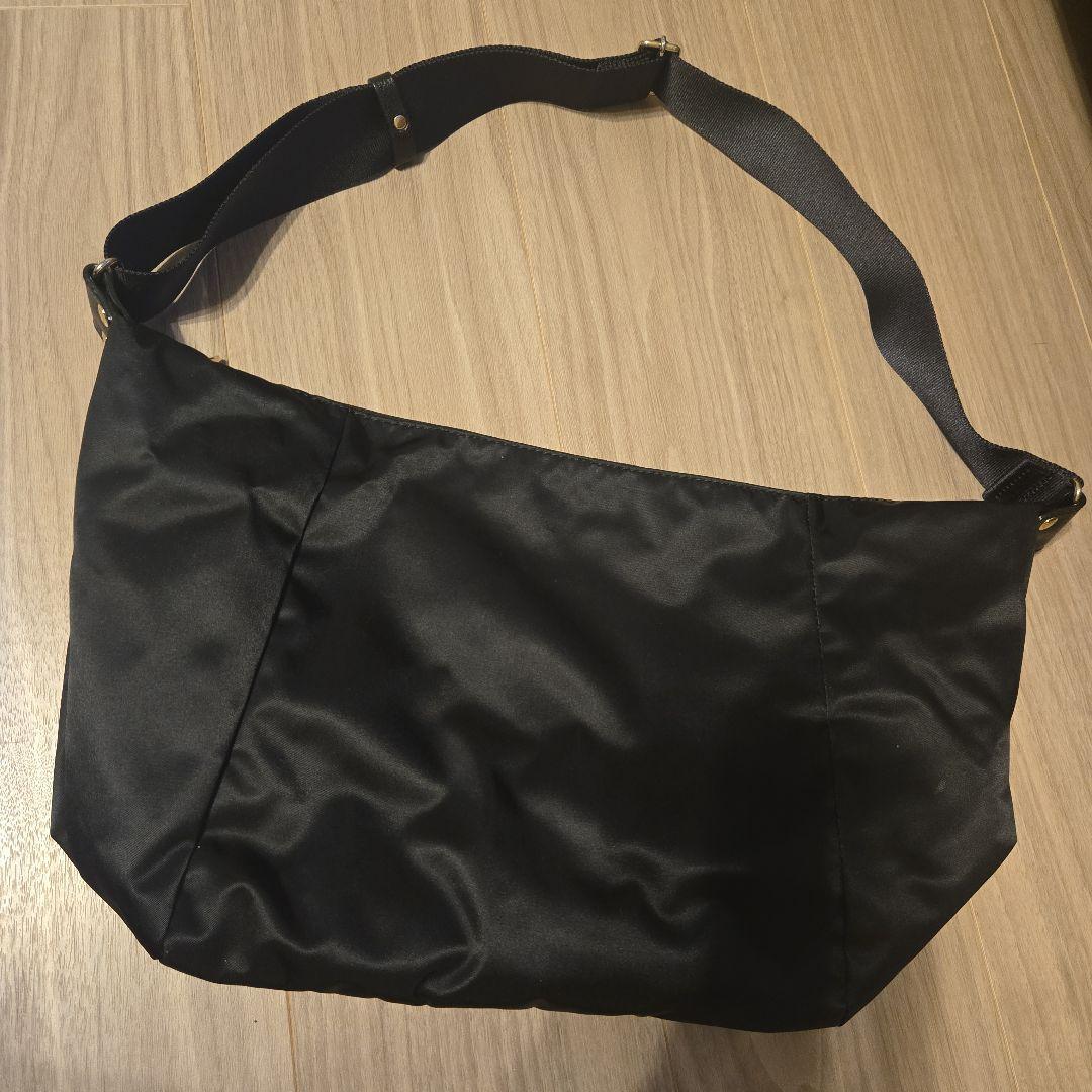 ラシット　スリングバッグ