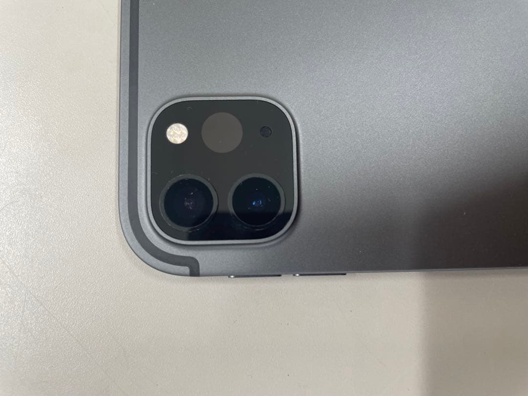 iPad Pro 第2世代 11インチ128GB中古品 付属品あり