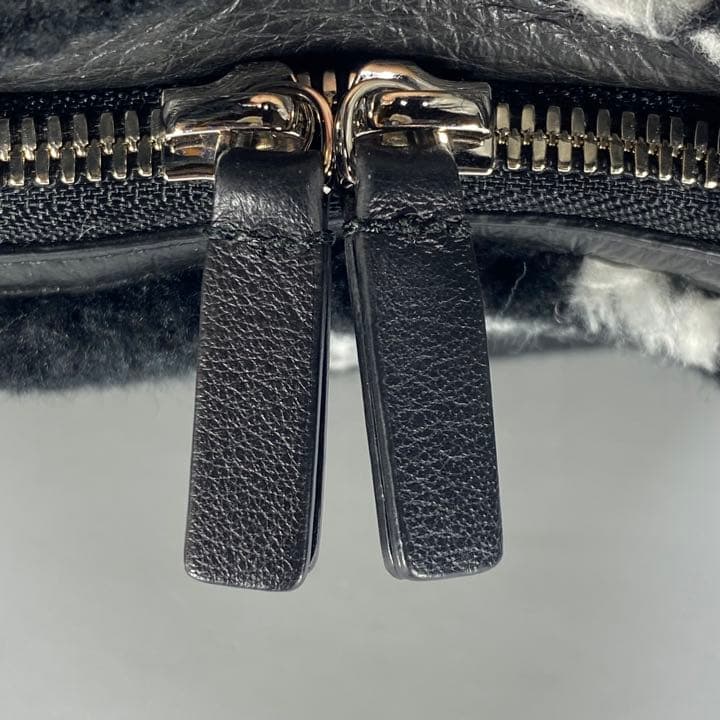 BALENCIAGA EVERYDAY FUR BACKPACK バッグ ロゴ