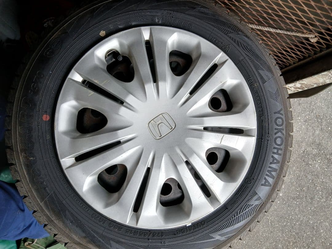 Yokohama 175/65R15 タイヤ・ホイールセット スタッドレス