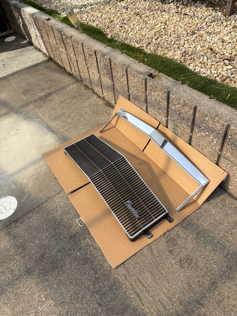 キャデラック　ブロアム　グリル