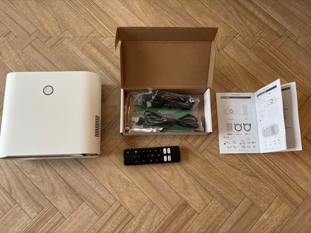 【新品・動作確認のみ】新型GoogleTV搭載 Sovboi プロジェクター