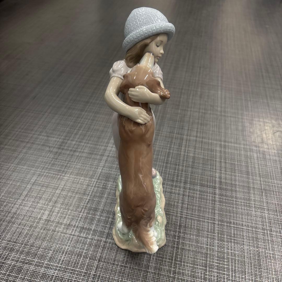 さら　リヤドロ　少女と犬の陶器フィギュア