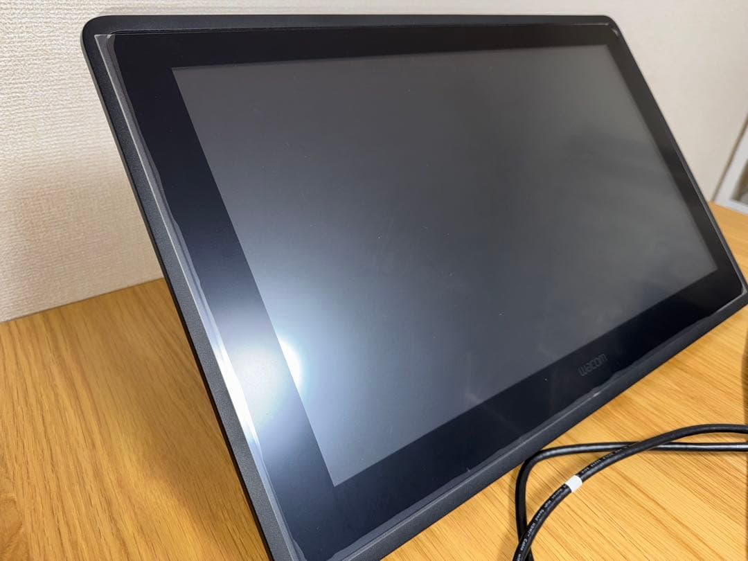 Wacom Cintiq DTK2260K1D (外箱あり) 液晶タブレット