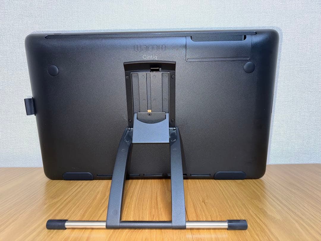 Wacom Cintiq DTK2260K1D (外箱あり) 液晶タブレット